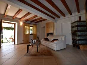 Classy Villa in Pisogne With Garden, Bbq, Pool, Sun-loungers, фото 17