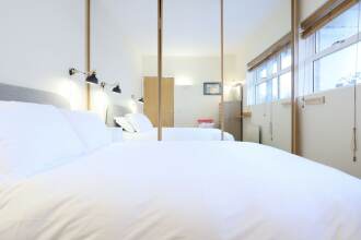 Modern Bright 1 Bedroom in Kentish Town, фото 4