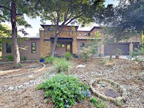 Charming 3BR w/ Balcony & Fire Pit, фото 13 Charming 3BR w/ Balcony & Fire Pit, фото 13