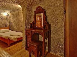 Shoestring Cave House, фото 47