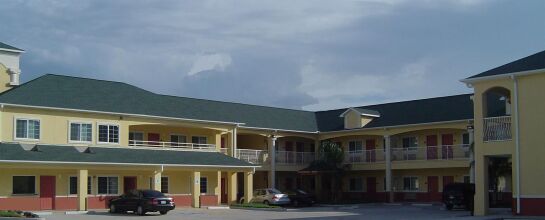 Symphony Inn and Suites