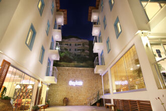 Saylam Suites