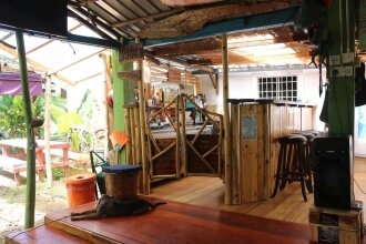 The Crowded House, фото 16 The Crowded House, фото 16