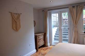 Charming 2 Bedroom Flat in Balham, фото 16