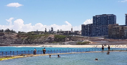 5 Star Luxury Beachfront Apartment, фото 32