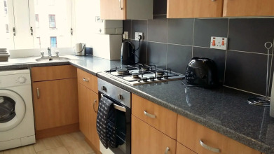 2 Bed Apartment in the West End, фото 10 2 Bed Apartment in the West End, фото 10