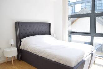 Modern 1 Bedroom Flat in Canary Wharf, фото 2