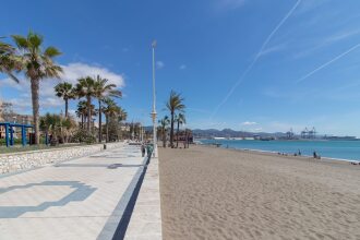 Seafront Malaga Central Apartment, фото 14