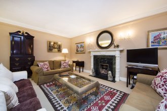 Palace Place Mansions - Elegant English Home in Kensington for Large Families