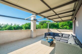 Apartments Marin - Near Temple of Augustus, фото 12