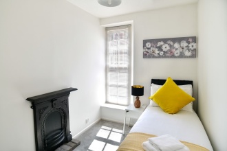 Cambrian Place - Swansea Guest Homes, фото 5