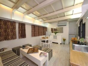 Villa Rouge Rooms, фото 13