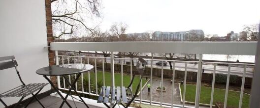 A Place Like Home - Chelsea Apartment with River Views, фото 8