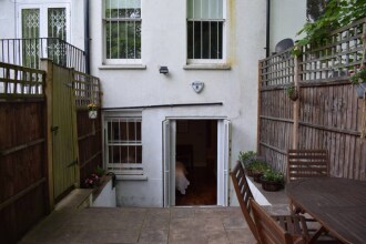 Charming 2 Bedroom Flat in Balham, фото 7