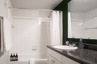 WanderJaunt Oak Hill Apartments, фото 16 WanderJaunt Oak Hill Apartments, фото 16