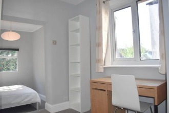 Contemporary 2 Bedroom Flat in Brighton, фото 8