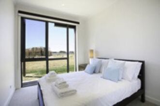 3 Bedroom Condo Near Pool, фото 9