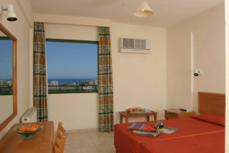 Artemis Hotel Apartments, фото 4 Artemis Hotel Apartments, фото 4