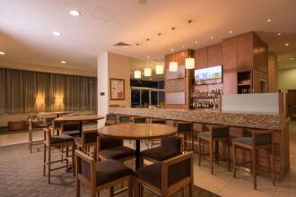 Hampton Inn By Hilton Guadalajara Expo, фото 21