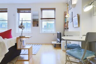 Modern Bright 1 Bedroom in Kentish Town, фото 22