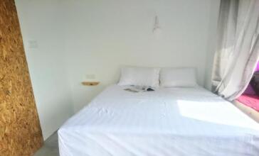 District Eight, фото 5