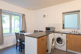 Large 3BR Flat in Canary Wharf for up to 6, фото 12