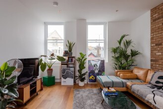 Sleek and Modern 1 bed for 2, Hackney Central, фото 11