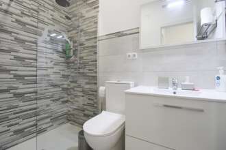 Apartment - 1 Bedroom with WiFi - 107857, фото 15