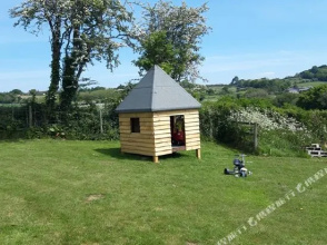 Kids Love Yurts Caravan Park, фото 24