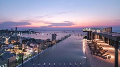 Pattaya Central Sea View Pool Suite