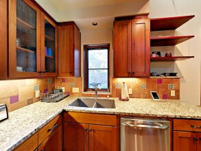 Charming 3BR w/ Balcony & Fire Pit, фото 18 Charming 3BR w/ Balcony & Fire Pit, фото 18