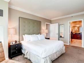 Fallon Luxury Rentals at The Signature, фото 2