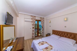 Reis Beach Hotel, фото 1