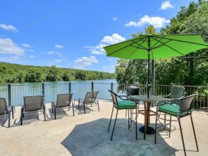 The Arrive Bungalow On Lake Austin 3 Bedroom Home, фото 23 The Arrive Bungalow On Lake Austin 3 Bedroom Home, фото 23