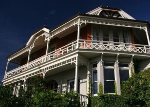 Hilltop On High Street