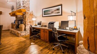 Best Western Plus Sidney Lodge, фото 8