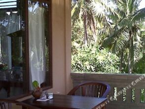 Arjana Bungalows Rice Field