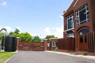 Eclipse Suite Guest Apartments, фото 34 Eclipse Suite Guest Apartments, фото 34