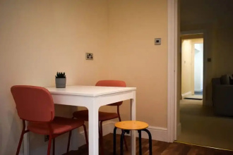 Private, Spacious & Central 1 Bedroom Flat in Brighton, фото 11