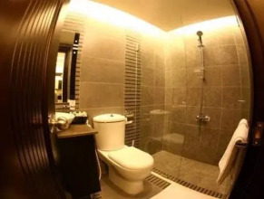 Parklane Furnished Suites, фото 34