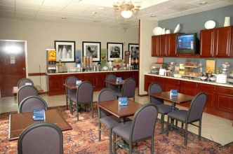 Hampton Inn Winchester N-Conference Center, фото 24