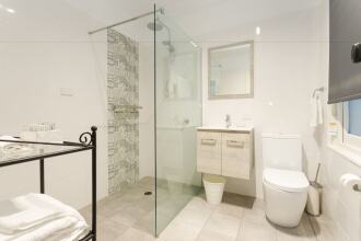 Blue Door Apartments, фото 6