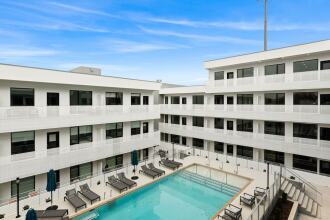 Illume Gulch View Luxury Heated Pool & Gym 2 Bedroom Condo, фото 14