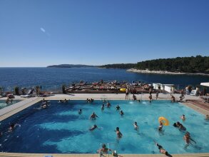 Well-kept Apartment With Balcony, 4 km. From Touristic Pula, фото 11