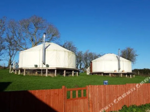 Kids Love Yurts Caravan Park, фото 33