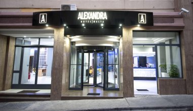 Rooms by Alexandra Hotel