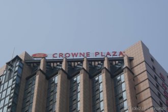Hangzhou Haiwaihai Crown Hotel