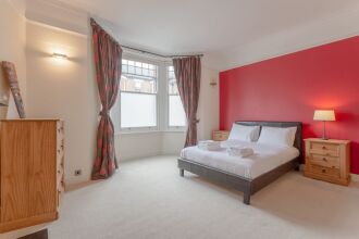 Large 2 Bedroom Flat Near Clapham High Street, фото 13