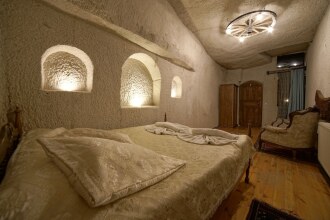 Mysterious Cave Suites, фото 13