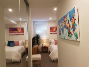 5 Star Luxury Beachfront Apartment, фото 30